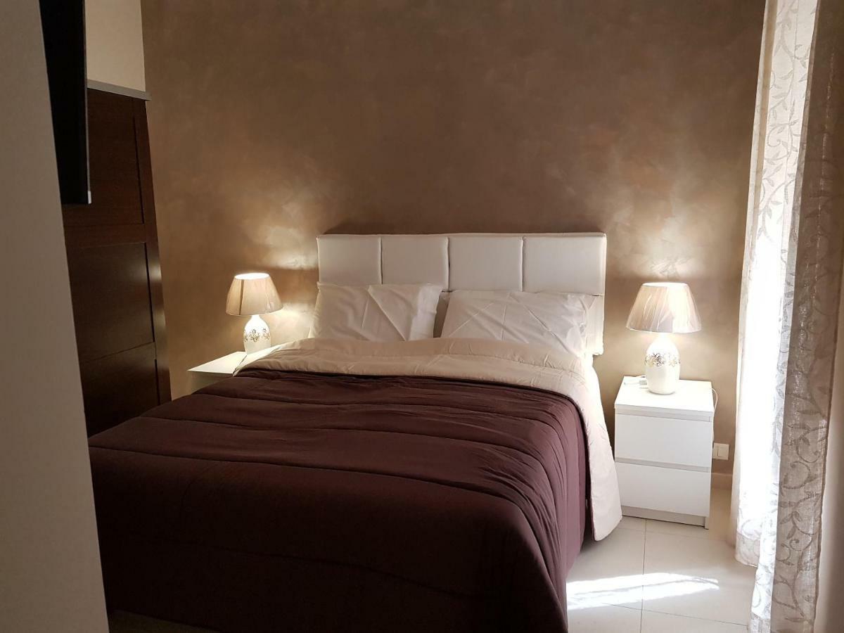 Napoli Royal Flats Vila Exterior foto